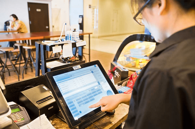 Hộ kinh doanh có doanh thu trên 1 tỷ đồng/năm phải sử dụng hóa đơn điện tử từ máy tính tiền- Ảnh 1. Hộ kinh doanh có doanh thu trên 1 tỷ đồng/năm phải sử dụng hóa đơn điện tử từ máy tính tiền- Ảnh 1.