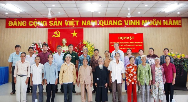 BĐBP tỉnh An Giang với nhiều hoạt động thiết thực chào mừng kỷ niệm ngày 30/4 lịch sử- Ảnh 9. BĐBP tỉnh An Giang với nhiều hoạt động thiết thực chào mừng kỷ niệm ngày 30/4 lịch sử- Ảnh 9.