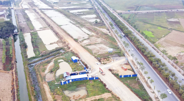 4 tháng, giải ngân vốn đầu tư công đạt 15,56%- Ảnh 1. 4 tháng, giải ngân vốn đầu tư công đạt 15,56%- Ảnh 1.