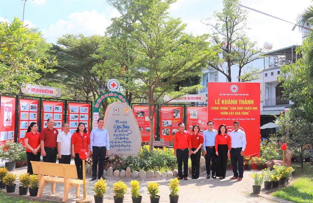 TP. Thủ Đức: Nhiều hoạt động sôi nổi hưởng ứng Tháng Nhân đạo- Ảnh 1. TP. Thủ Đức: Nhiều hoạt động sôi nổi hưởng ứng Tháng Nhân đạo- Ảnh 1.