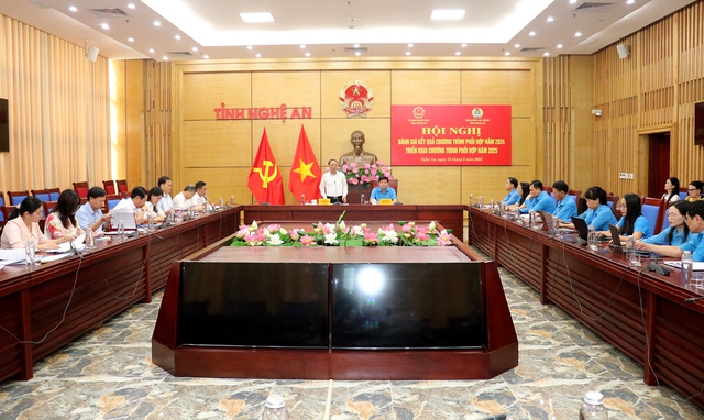 Nghệ An: Triển khai chương trình phối hợp giữa UBND và LĐLĐ tỉnh năm 2025- Ảnh 1. Nghệ An: Triển khai chương trình phối hợp giữa UBND và LĐLĐ tỉnh năm 2025- Ảnh 1.