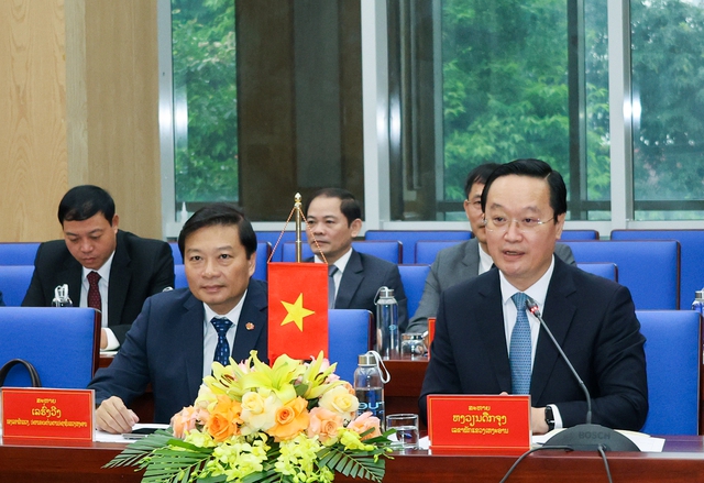 Lễ ký kết Biên bản hợp tác Nghệ An - Viêng Chăn: Củng cố tình đoàn kết Việt - Lào- Ảnh 2. Lễ ký kết Biên bản hợp tác Nghệ An - Viêng Chăn: Củng cố tình đoàn kết Việt - Lào- Ảnh 2.