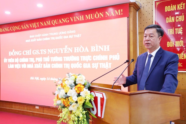 Hà Nội: NXB Chính trị quốc gia Sự thật ra mắt Tủ sách điện tử Chủ tịch Hồ Chí Minh- Ảnh 7. Hà Nội: NXB Chính trị quốc gia Sự thật ra mắt Tủ sách điện tử Chủ tịch Hồ Chí Minh- Ảnh 7.