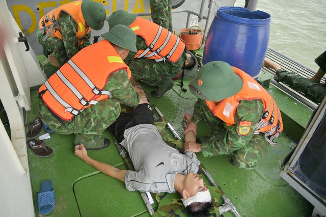 Những chiến công thầm lặng của cán bộ, chiến sĩ Biên phòng trên tàu tuần tra- Ảnh 3. Những chiến công thầm lặng của cán bộ, chiến sĩ Biên phòng trên tàu tuần tra- Ảnh 3.