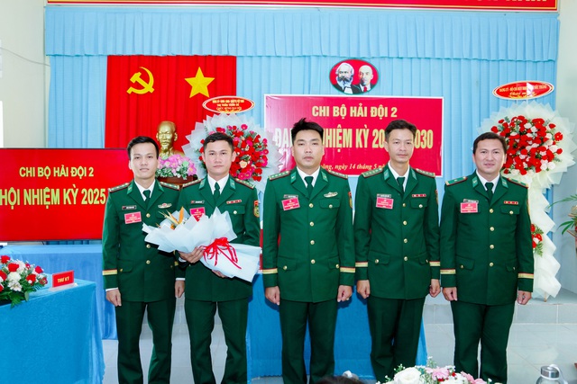 BĐBP tỉnh Sóc Trăng: Đại hội Chi bộ Hải đội 2 nhiệm kỳ 2025-2030- Ảnh 5. BĐBP tỉnh Sóc Trăng: Đại hội Chi bộ Hải đội 2 nhiệm kỳ 2025-2030- Ảnh 5.