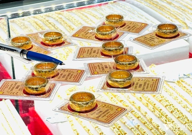 Giá vàng hôm nay 16/5: Bật tăng trở lại- Ảnh 1. Giá vàng hôm nay 16/5: Bật tăng trở lại- Ảnh 1.