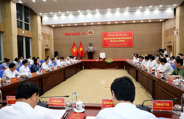 Tổng Bí thư Tô Lâm thăm và làm việc tại tỉnh Nghệ An: Động lực mới cho phát triển toàn diện trên quê hương Bác Hồ- Ảnh 1. Tổng Bí thư Tô Lâm thăm và làm việc tại tỉnh Nghệ An: Động lực mới cho phát triển toàn diện trên quê hương Bác Hồ- Ảnh 1.