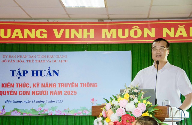Hậu Giang: Bồi dưỡng kiến thức, kỹ năng truyền thông về quyền con người năm 2025- Ảnh 4. Hậu Giang: Bồi dưỡng kiến thức, kỹ năng truyền thông về quyền con người năm 2025- Ảnh 4.