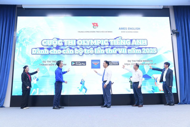 Khai mạc Cuộc thi Olympic tiếng Anh dành cho cán bộ trẻ lần thứ VII năm 2025- Ảnh 1. Khai mạc Cuộc thi Olympic tiếng Anh dành cho cán bộ trẻ lần thứ VII năm 2025- Ảnh 1.