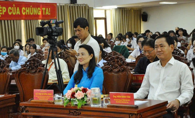 TP Cần Thơ vận động trên 8,2 tỷ đồng đóng góp Quỹ khuyến học, khuyến tài- Ảnh 2. TP Cần Thơ vận động trên 8,2 tỷ đồng đóng góp Quỹ khuyến học, khuyến tài- Ảnh 2.