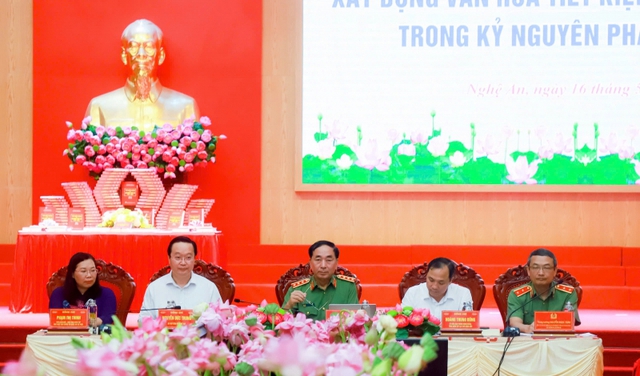 Nghệ An: Xây dựng văn hóa tiết kiệm, chống lãng phí- Ảnh 2. Nghệ An: Xây dựng văn hóa tiết kiệm, chống lãng phí- Ảnh 2.