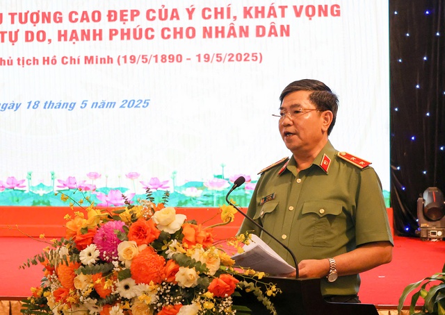 Hội thảo khoa học: Chủ tịch Hồ Chí Minh - Biểu tượng cao đẹp của ý chí, khát vọng độc lập dân tộc- Ảnh 4. Hội thảo khoa học: Chủ tịch Hồ Chí Minh - Biểu tượng cao đẹp của ý chí, khát vọng độc lập dân tộc- Ảnh 4.