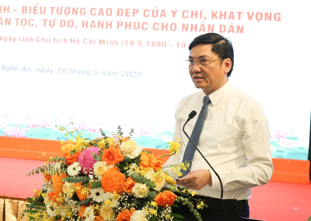 Hội thảo khoa học: Chủ tịch Hồ Chí Minh - Biểu tượng cao đẹp của ý chí, khát vọng độc lập dân tộc- Ảnh 6. Hội thảo khoa học: Chủ tịch Hồ Chí Minh - Biểu tượng cao đẹp của ý chí, khát vọng độc lập dân tộc- Ảnh 6.