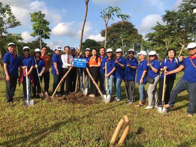 Đoàn đại biểu Người Việt Nam ở nước ngoài TP. HCM tham gia hưởng ứng Đoàn đại biểu Người Việt Nam ở nước ngoài TP. HCM tham gia hưởng ứng