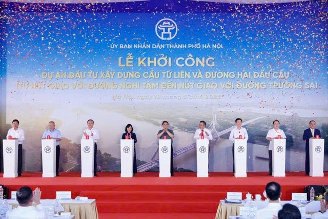 Hà Nội: Khởi công Dự án đầu tư xây dựng cầu Tứ Liên và đường hai đầu cầu- Ảnh 1. Hà Nội: Khởi công Dự án đầu tư xây dựng cầu Tứ Liên và đường hai đầu cầu- Ảnh 1.