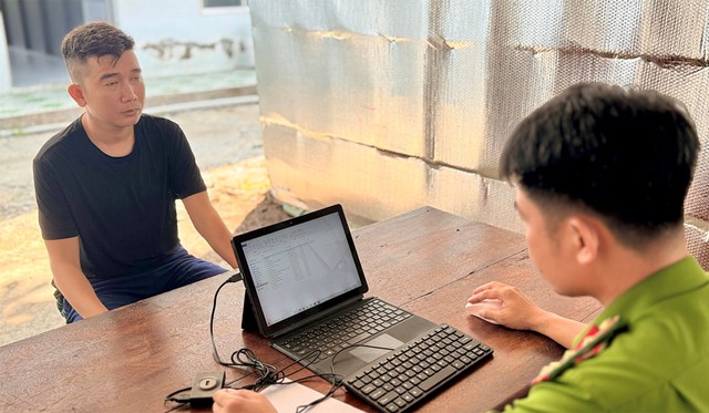 An Giang: Khởi tố 7 đối tượng buôn lậu đường từ Campuchia về Việt Nam- Ảnh 2. An Giang: Khởi tố 7 đối tượng buôn lậu đường từ Campuchia về Việt Nam- Ảnh 2.