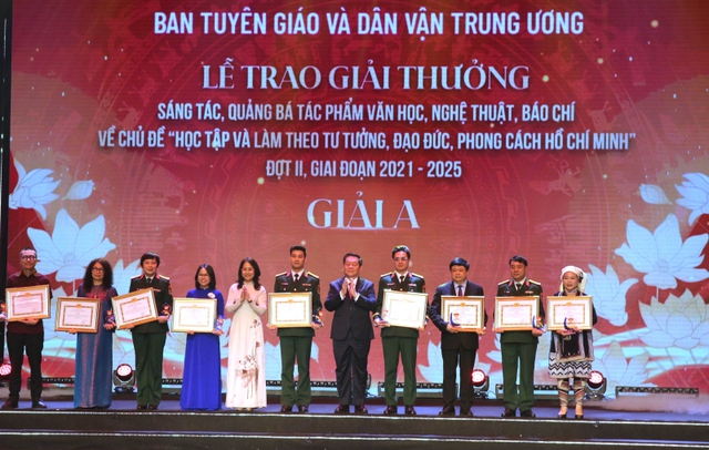 Tôn vinh những giá trị tư tưởng Hồ Chí Minh qua các tác phẩm văn học, nghệ thuật, báo chí- Ảnh 2.