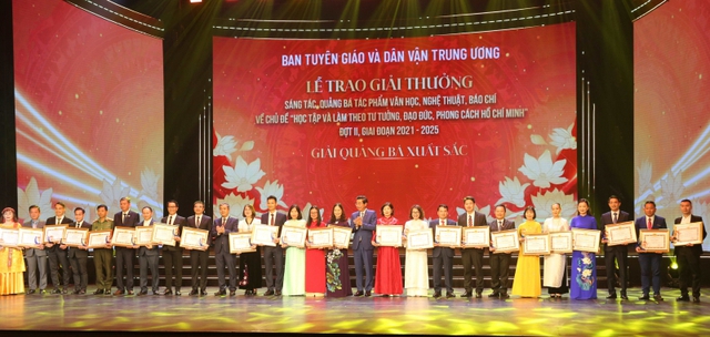 Tôn vinh những giá trị tư tưởng Hồ Chí Minh qua các tác phẩm văn học, nghệ thuật, báo chí- Ảnh 3.