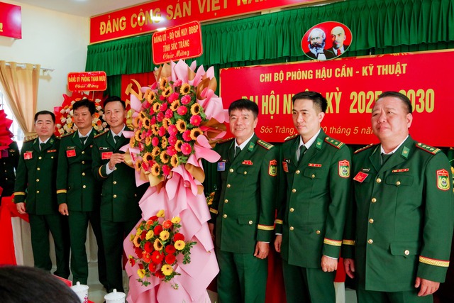 BĐBP tỉnh Sóc Trăng: Chi bộ Phòng Hậu cần - Kỹ thuật đại hội nhiệm kỳ 2025-2030- Ảnh 2. BĐBP tỉnh Sóc Trăng: Chi bộ Phòng Hậu cần - Kỹ thuật đại hội nhiệm kỳ 2025-2030- Ảnh 2.