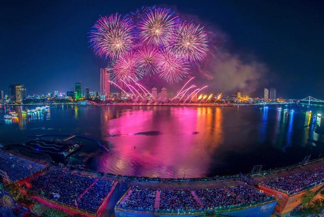Đà Nẵng: Phấn đấu đạt gần 12 triệu lượt khách lưu trú trong năm 2025- Ảnh 2. Đà Nẵng: Phấn đấu đạt gần 12 triệu lượt khách lưu trú trong năm 2025- Ảnh 2.