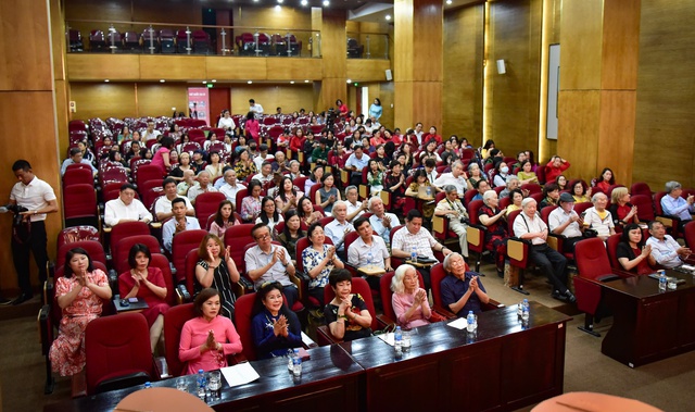 Gần 200 hình ảnh, tài liệu có giá trị trưng bày tại triển lãm "Tài liệu xuất xứ cá nhân"- Ảnh 4.