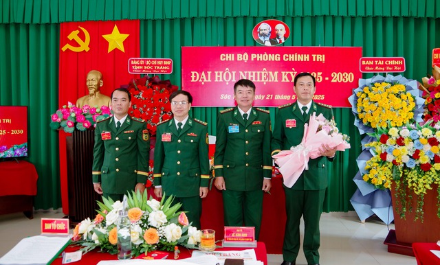 BĐBP Sóc Trăng: Chi bộ Phòng Chính trị tổ chức thành công Đại hội nhiệm kỳ 2025-2030- Ảnh 5. BĐBP Sóc Trăng: Chi bộ Phòng Chính trị tổ chức thành công Đại hội nhiệm kỳ 2025-2030- Ảnh 5.