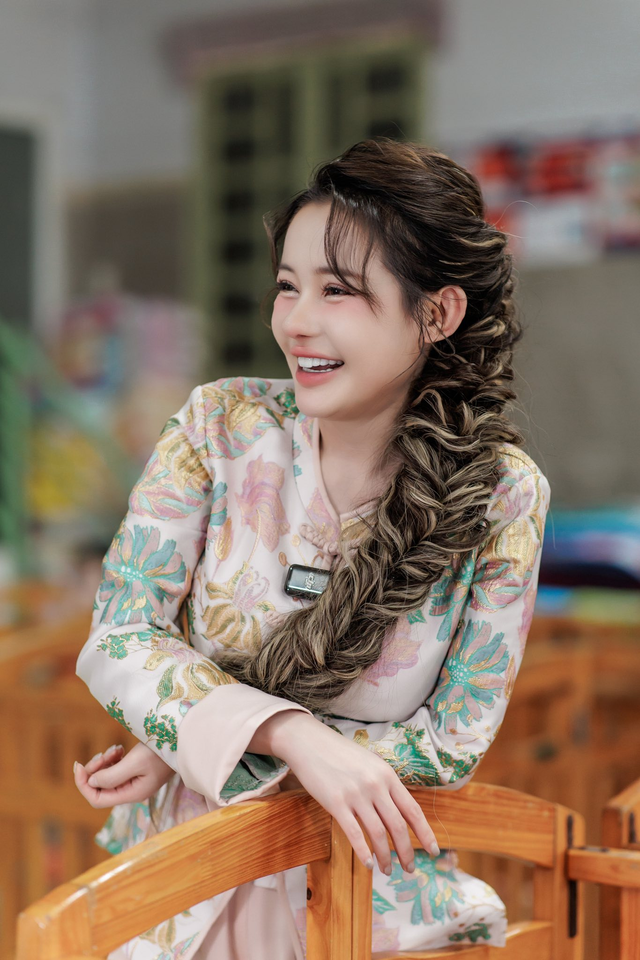 TPHCM sẽ kiểm tra sản phẩm giảm cân của DJ Ngân 98- Ảnh 3. TPHCM sẽ kiểm tra sản phẩm giảm cân của DJ Ngân 98- Ảnh 3.