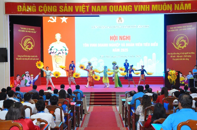 Cần Thơ: Tôn vinh doanh nghiệp và đoàn viên tiêu biểu năm 2025- Ảnh 1. Cần Thơ: Tôn vinh doanh nghiệp và đoàn viên tiêu biểu năm 2025- Ảnh 1.