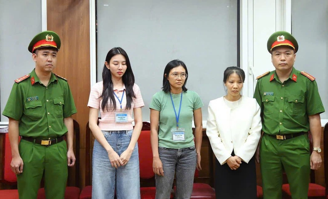Nhiều nghệ sĩ bị "gọi tên" trong các vụ quảng cáo thực phẩm chức năng sai sự thật- Ảnh 6. Nhiều nghệ sĩ bị "gọi tên" trong các vụ quảng cáo thực phẩm chức năng sai sự thật- Ảnh 6.