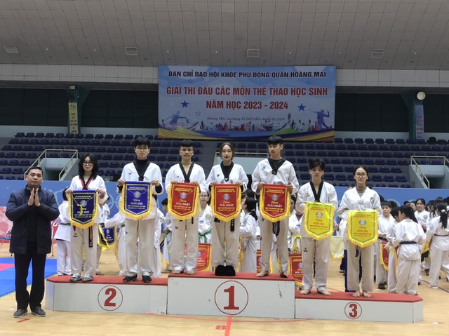 Trường THPT Mai Hắc Đế: Mở rộng cánh cửa tương lai- Ảnh 5. Trường THPT Mai Hắc Đế: Mở rộng cánh cửa tương lai- Ảnh 5.