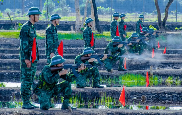 BĐBP tỉnh Kiên Giang kiểm tra “3 tiếng nổ” đối với chiến sĩ mới năm 2025- Ảnh 1. BĐBP tỉnh Kiên Giang kiểm tra “3 tiếng nổ” đối với chiến sĩ mới năm 2025- Ảnh 1.