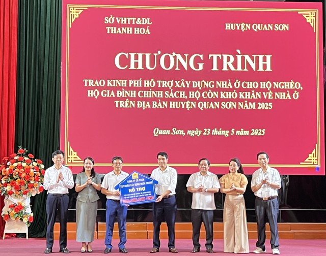 Trao tặng 40 căn nhà cho hộ nghèo trên địa bàn huyện Quan Sơn- Ảnh 3. Trao tặng 40 căn nhà cho hộ nghèo trên địa bàn huyện Quan Sơn- Ảnh 3.