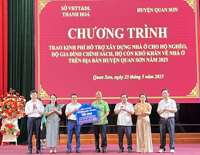 Trao tặng 40 căn nhà cho hộ nghèo trên địa bàn huyện Quan Sơn- Ảnh 5. Trao tặng 40 căn nhà cho hộ nghèo trên địa bàn huyện Quan Sơn- Ảnh 5.