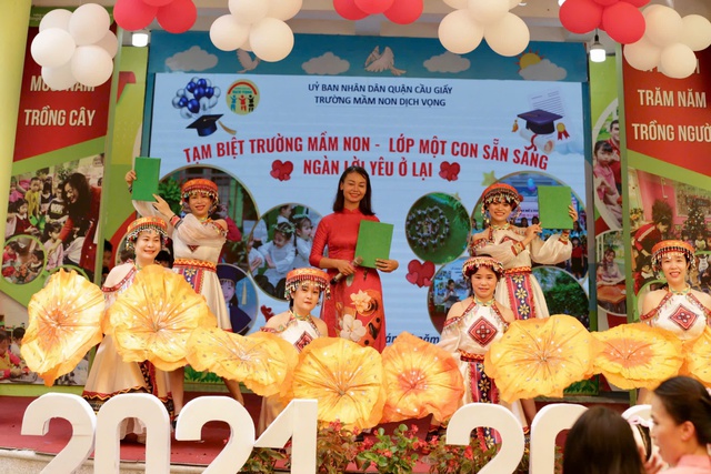 Hà Nội: Trường Mầm non Dịch Vọng tổng kết năm học 2024-2025- Ảnh 14.