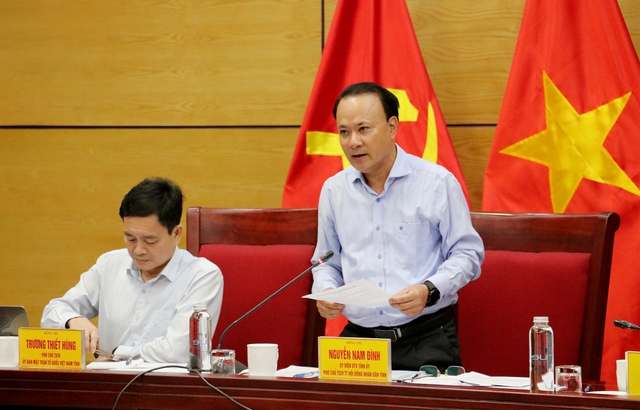 Nghệ An: Tổ chức lấy ý kiến về dự thảo sửa đổi, bổ sung Hiến pháp năm 2013- Ảnh 3. Nghệ An: Tổ chức lấy ý kiến về dự thảo sửa đổi, bổ sung Hiến pháp năm 2013- Ảnh 3.