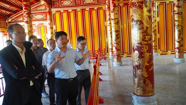 TP Huế: Kiểm tra công tác bảo quản các hiện vật cấp quốc gia- Ảnh 2. TP Huế: Kiểm tra công tác bảo quản các hiện vật cấp quốc gia- Ảnh 2.
