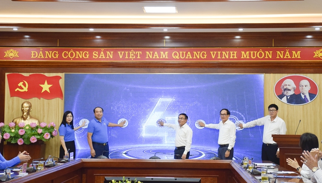 Nghệ An: Phát động Cuộc thi trực tuyến tìm hiểu Luật Bảo hiểm xã hội năm 2025- Ảnh 3. Nghệ An: Phát động Cuộc thi trực tuyến tìm hiểu Luật Bảo hiểm xã hội năm 2025- Ảnh 3.