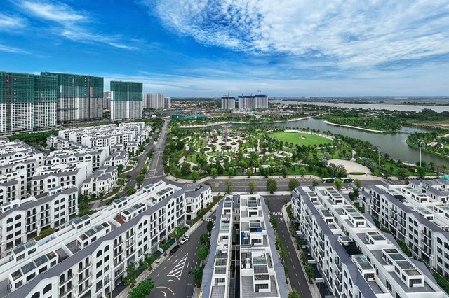 TP.HCM đặt mục tiêu hoàn thành 100.000 căn nhà ở xã hội trong 5 năm tới- Ảnh 1. TP.HCM đặt mục tiêu hoàn thành 100.000 căn nhà ở xã hội trong 5 năm tới- Ảnh 1.