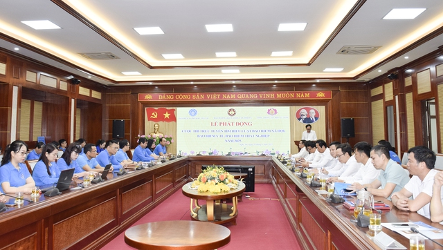 Nghệ An: Phát động Cuộc thi trực tuyến tìm hiểu Luật Bảo hiểm xã hội năm 2025- Ảnh 1. Nghệ An: Phát động Cuộc thi trực tuyến tìm hiểu Luật Bảo hiểm xã hội năm 2025- Ảnh 1.