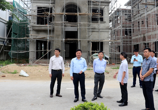 Nghệ An: Phó Chủ tịch UBND tỉnh kiểm tra các dự án nhà ở trên địa bàn TP Vinh- Ảnh 3.