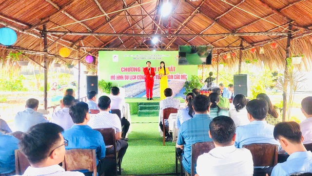 Hậu Giang: Ra mắt mô hình du lịch cộng đồng vùng khóm Cầu Đúc- Ảnh 1. Hậu Giang: Ra mắt mô hình du lịch cộng đồng vùng khóm Cầu Đúc- Ảnh 1.