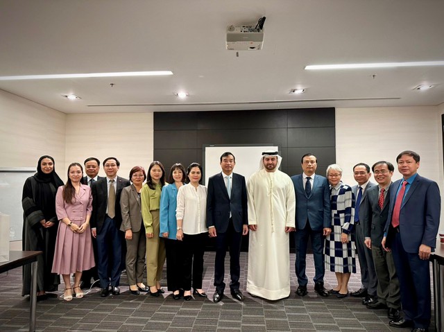 Emirates sắp khai trương đường bay từ Dubai đến Bangkok và Đà Nẵng- Ảnh 1. Emirates sắp khai trương đường bay từ Dubai đến Bangkok và Đà Nẵng- Ảnh 1.