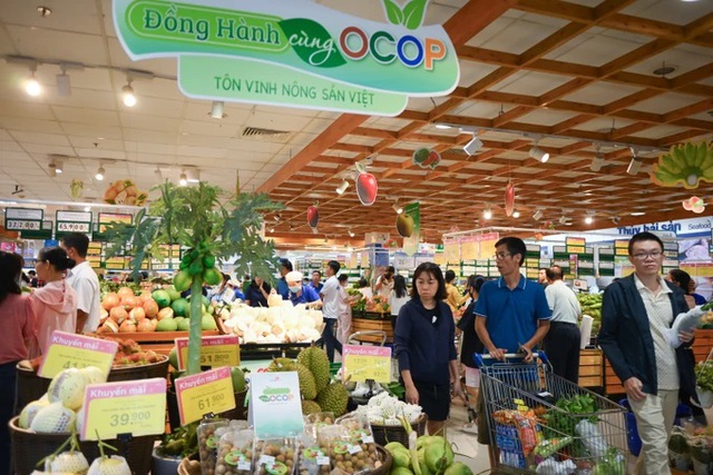Thúc đẩy tiêu dùng nội địa để duy trì đà tăng trưởng- Ảnh 1. Thúc đẩy tiêu dùng nội địa để duy trì đà tăng trưởng- Ảnh 1.