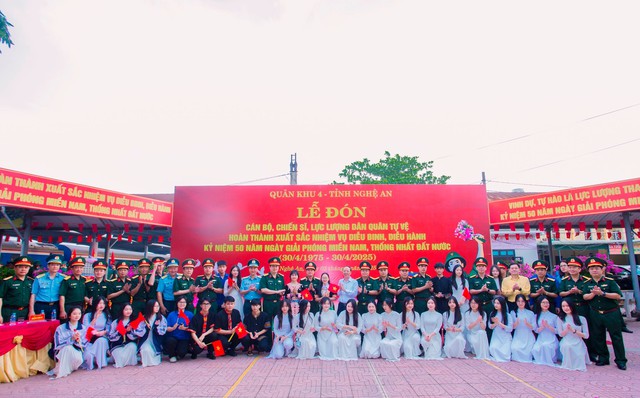 Nghệ An: Quân khu 4 đón các lực lượng hoàn thành nhiệm vụ diễu binh, diễu hành- Ảnh 5. Nghệ An: Quân khu 4 đón các lực lượng hoàn thành nhiệm vụ diễu binh, diễu hành- Ảnh 5.