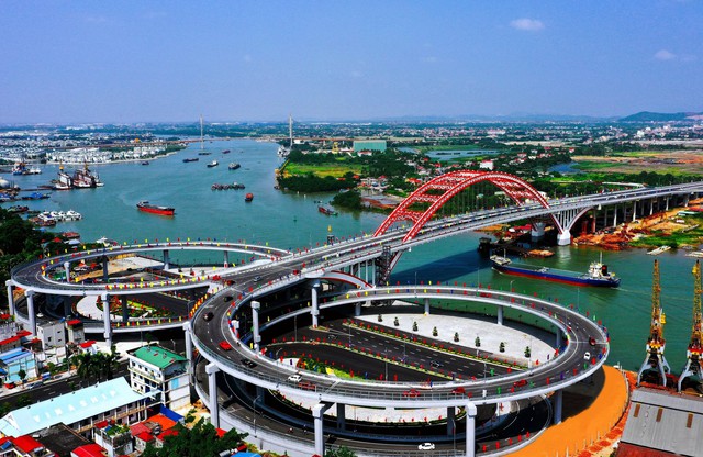 Hải Phòng: Hướng tới mục tiêu kinh tế số chiếm 35% GRDP trong năm 2025- Ảnh 1. Hải Phòng: Hướng tới mục tiêu kinh tế số chiếm 35% GRDP trong năm 2025- Ảnh 1.