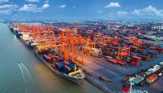 Tổng kim ngạch xuất, nhập khẩu đạt 276,89 tỷ USD- Ảnh 1. Tổng kim ngạch xuất, nhập khẩu đạt 276,89 tỷ USD- Ảnh 1.