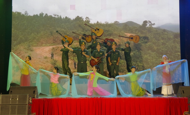 An Giang: Tổ chức Liên hoan Nghệ thuật sắc màu biên giới lần thứ II- Ảnh 2. An Giang: Tổ chức Liên hoan Nghệ thuật sắc màu biên giới lần thứ II- Ảnh 2.
