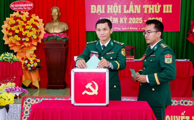 Sóc Trăng: Đảng bộ Đồn Biên phòng An Thạnh Ba tổ chức thành công Đại hội lần thứ III- Ảnh 2. Sóc Trăng: Đảng bộ Đồn Biên phòng An Thạnh Ba tổ chức thành công Đại hội lần thứ III- Ảnh 2.