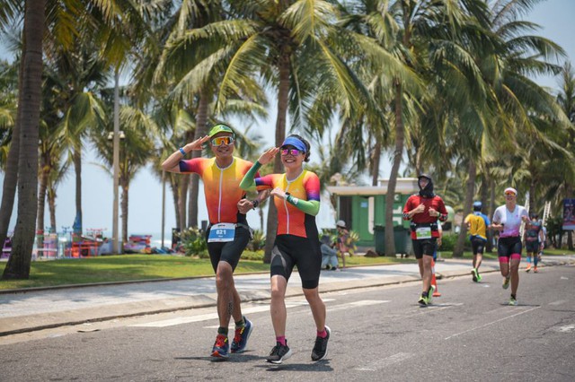 IRONMAN 70.3 Đà Nẵng 2025: Cơ hội cho tăng trưởng kinh tế và quảng bá du lịch- Ảnh 3. IRONMAN 70.3 Đà Nẵng 2025: Cơ hội cho tăng trưởng kinh tế và quảng bá du lịch- Ảnh 3.