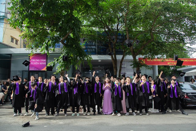 Tỏa sáng trong ngày lễ tốt nghiệp tại Trường UTM- Ảnh 3. Tỏa sáng trong ngày lễ tốt nghiệp tại Trường UTM- Ảnh 3.